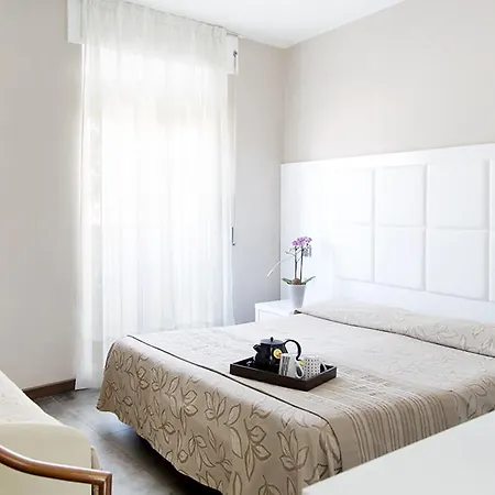 Primavera Hotel