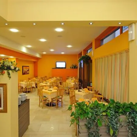 Primavera Hotel