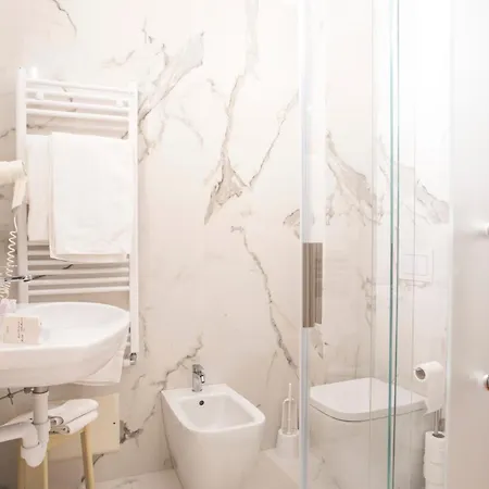 普林马维拉酒店 酒店 斯特雷萨