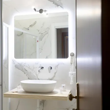 普林马维拉酒店 3*