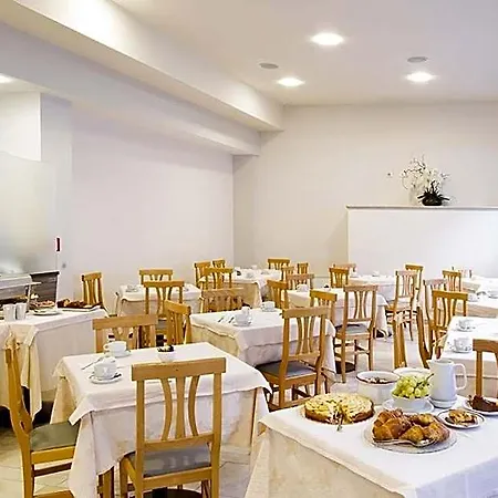 Hotel Primavera 3*