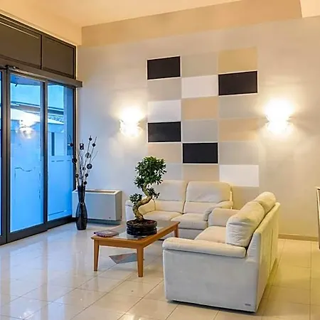 Primavera Hotel