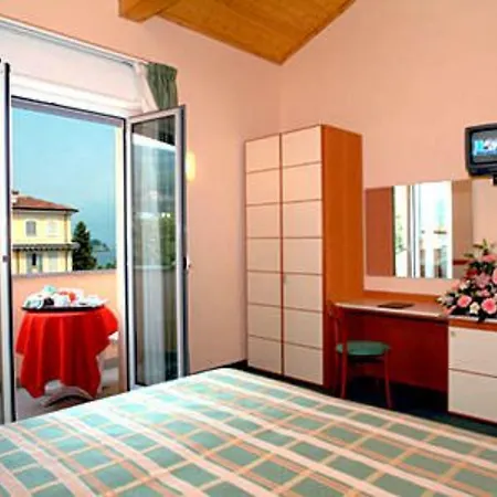 Primavera Hotel 3*
