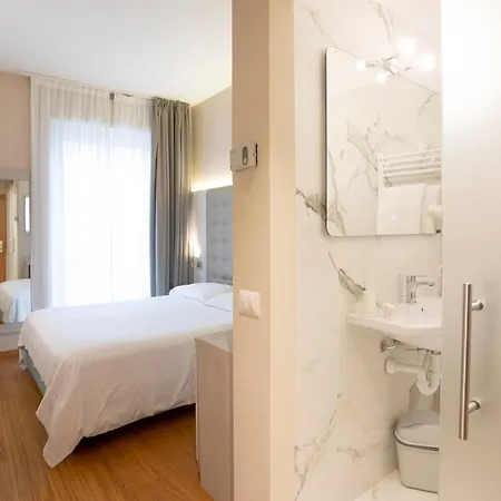 Primavera Hotel 3*