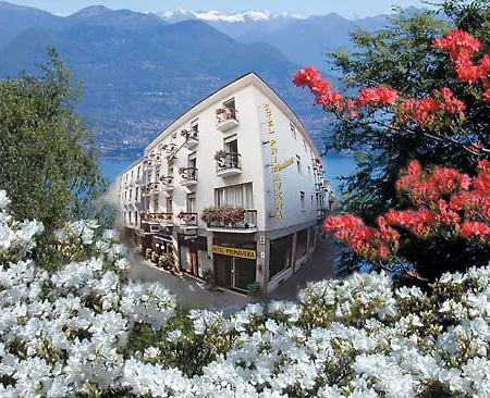 Primavera فندق ستريزا