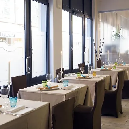 Primavera 3* ستريزا